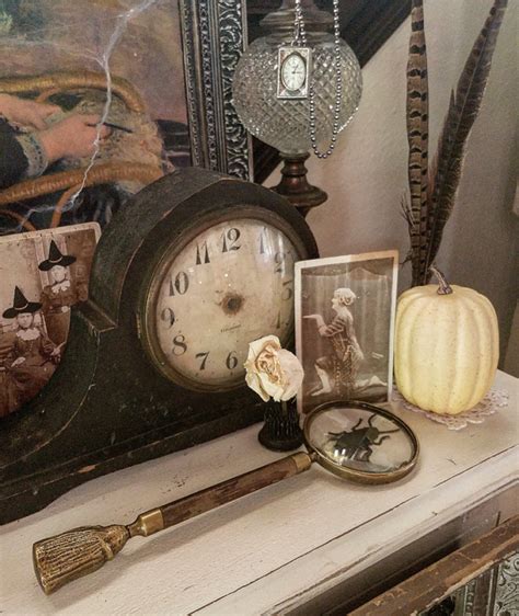 Halloween Witch Stacks: Easy and Eye-Catching Decor Ideas